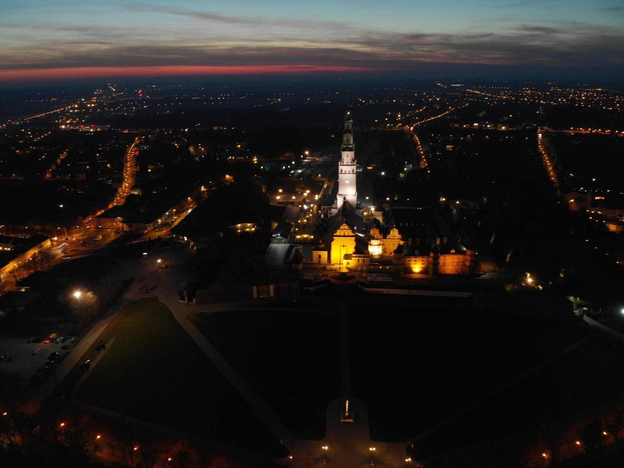 Apartament Sunrise Čenstochová Exteriér fotografie
